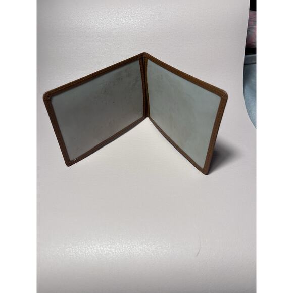 Louis Vuitton Brown Leather Card Holder – Professionally Refinished Exterior - Picture 4 of 4